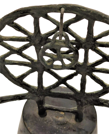 1960 EL YAPIMI ÖZEL TASARIM KOLLU HİTİT GUNEŞİ  AHŞAP KAİDE ÜZERİNDE BRONZ EL SANATKARLARI MUESSESESİ 