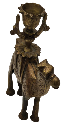 ŞAMDAN PİRİN DÖKÜM DEVE FORMUNDA ÜZERİ İŞLEMELİ TEK MUMLUK 