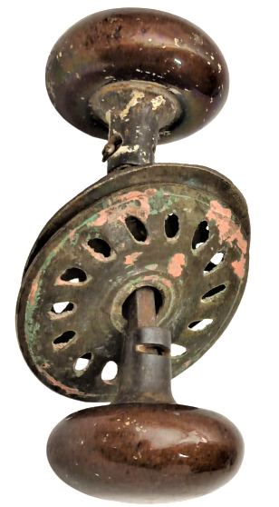 1910 OSMANLI KONAK KAPI KOLU KAHVERENGİ PORSELEN TUTMA TOPLAR PİRİNC AYNALAR METAL İC TAKIM EKSİKSİZ 