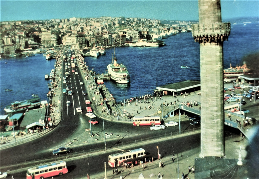1970 İSTANBUL GALATA KÖPRÜSÜ RENKLİ KARTPOSTAL OFSET BASKI 