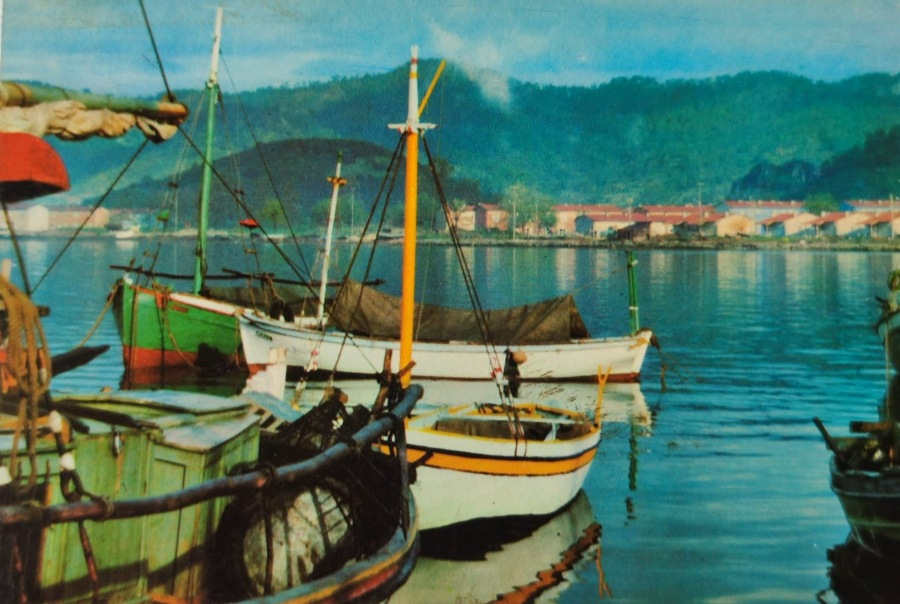 1970 MARMARİS BALIKCI LİMANI  RENKLİ KARTPOSTAL OFSET BASKI ARKASI YAZILI POSTADAN GECMİŞ 