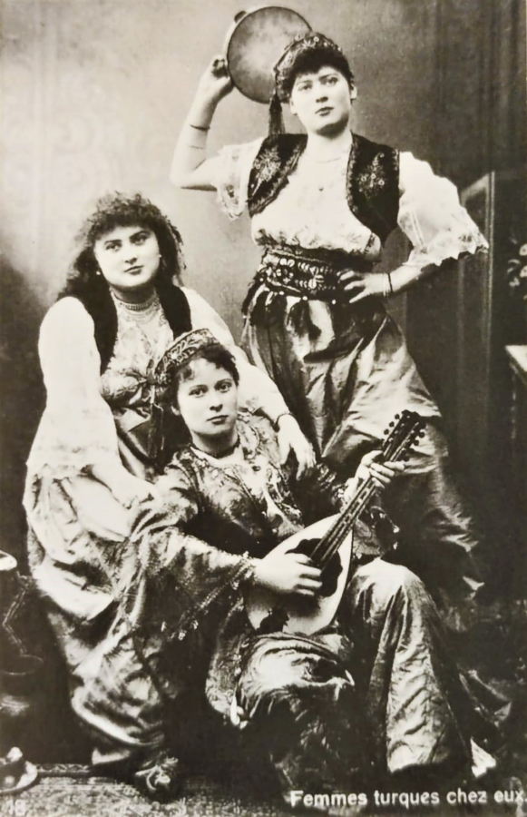 OSMANLI 1910 MÜZİSYEN KADINLAR  GÖRÜNTÜSÜ  CONSTANTİNOPLE KARTPOSTAL 