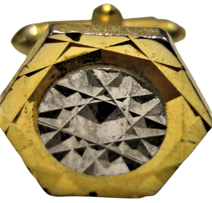 METAL ALTIGEN FORMDA ORTASI YILDIZ GEOMETRİK KESİM DESENLİ CİFT MANŞET KOL DÜĞMESİ