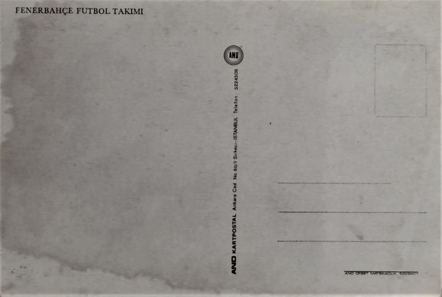1990 FB FENERBAHCE SPOR KÜLÜBÜNÜN CUBUKLU FORMA EMLAK BANKASI SPONSORLU İLE MAC ÖNCESİ ORTA SAHADA VERDİGİ TAKIM FOTOGRAFI KARTPOSTAL