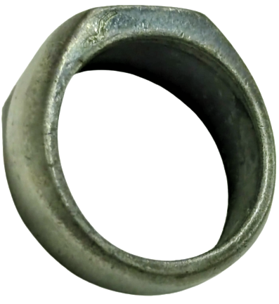 1930 ÖZEL TASARIM EL TESVİYE İŞİ ÜZERİ SICAK NİNELİ PİRİNC ERKEK YÜZÜK İC CAPI 23,5 MM MİNE KISMI 1 CM X1 CM 