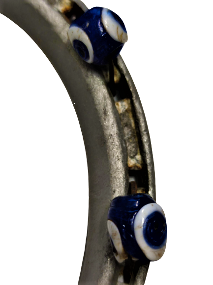 1960 ÖN PANJÜR SOKAK KAPISI İCİN NAZAR ARMASI YARIŞ ATI NALI FİGÜRLÜ 4 CAM GÖZ BONCUKLU NAL ALİMÜNYİM DÖKÜM 