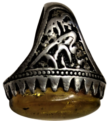 1960 RUS 84 DAMGALI BALTIK KEHRİBAR TAŞLI  İKİ YANIDA FARKLI İŞCİLİKLİ GÜMÜŞ YÜZÜK