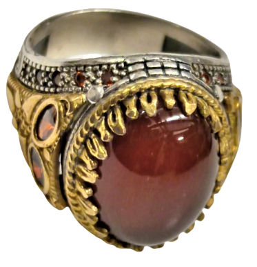 1980 AKİK TAŞLI VE KENARLAR DOGAL TAŞLA BEZELİ UST VE YANLAR ALTIN KAPLAMA GECME TAMAMI USTA DAMGALI EL YAPIM YÜZÜK