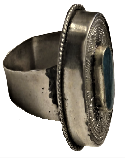 1970 EL YAPIM  USTA İŞİ ÖZEL TASARIM ORTASI DOGAL MAVİ YEŞİL ARASI RENDE TAŞ YÜZÜK 