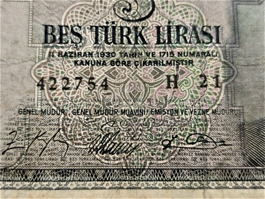 BEŞ TÜRK LİRASI 5. EMİSYON 4. TERTİP H 21  422754 SERİ NUMARALI FINDIK TOPLAYAN KÖYLÜ KIZLARI 5 LİRA KAĞIT PARA 