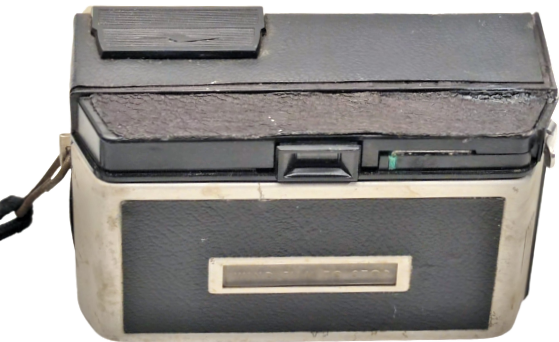 KODAK İNSTAMATIC CAMERA 100 FOTOGRAF MAKİNESİ İC AKSAM METAL DIŞI BAKALİT  MANUEL MEKANİK MAKİNE