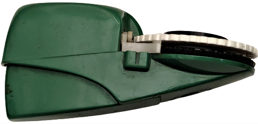 1970 PLASTİK RENKLİ ŞERİTLERE 3D KABARTMA YAZI YAZILMASINDA KULLANILAN AVUC İCİ DAKTİLO ETİKET MAKİNESİ