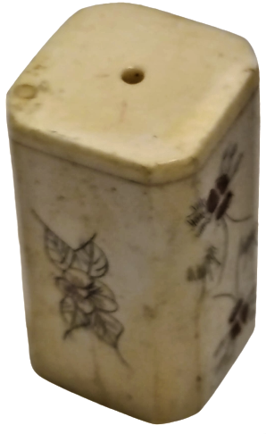 FİL DİŞİ ÜZERİ BÖCEK TEMALI UZAK DOGUDA YAPILAN KULLANILAN DÖVÜŞCÜ BÖCEKLERİ KAPAKLI HAVALANDIRMALI TAŞIMA KUTUSU