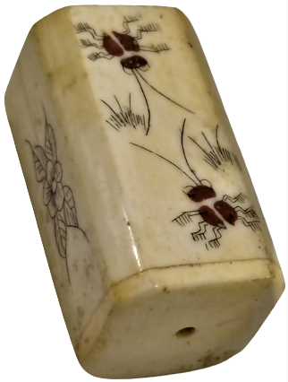 FİL DİŞİ ÜZERİ BÖCEK TEMALI UZAK DOGUDA YAPILAN KULLANILAN DÖVÜŞCÜ BÖCEKLERİ KAPAKLI HAVALANDIRMALI TAŞIMA KUTUSU