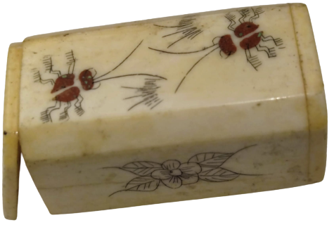 FİL DİŞİ ÜZERİ BÖCEK TEMALI UZAK DOGUDA YAPILAN KULLANILAN DÖVÜŞCÜ BÖCEKLERİ KAPAKLI HAVALANDIRMALI TAŞIMA KUTUSU