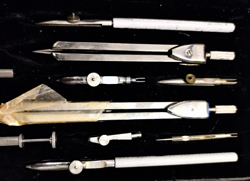 PERGEL TAKIMI KİN AX 628 MADE IN CZECHOSLOVAKIA ORJİNAL KUTUSUNDA TAKIM TAKIM EKSİKSİZ 13 PARCA HİÇ KULLANILMAMIŞTIR