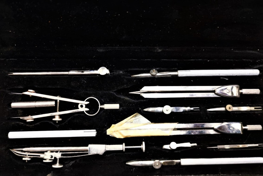 PERGEL TAKIMI KİN AX 628 MADE IN CZECHOSLOVAKIA ORJİNAL KUTUSUNDA TAKIM TAKIM EKSİKSİZ 13 PARCA HİÇ KULLANILMAMIŞTIR