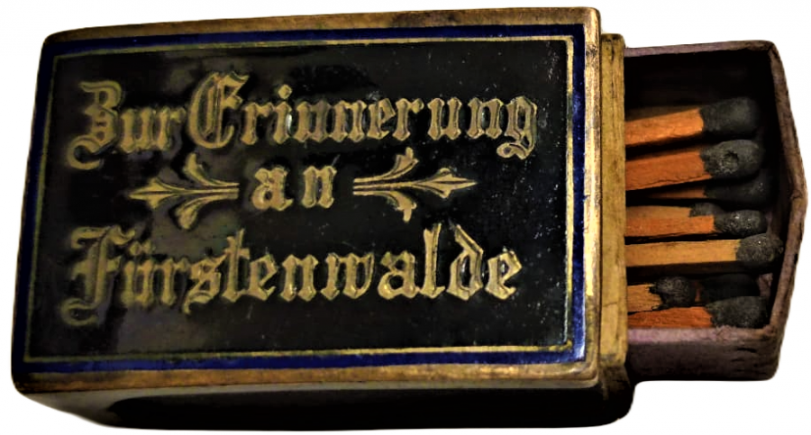 1940 KİBRİTLİK BRONZ ÜZERİ MİNELİ ALMAN JULIUS PINTSCH BUR ERINNERUNG AN FÜRSTENIVALDE STREICHHÖLZER