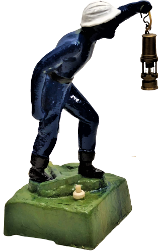 1970 METAL DÖKÜM ZONGULDAK ELİNDE LAMBA TUTAN MADENCİ ELEKTİRİKLİ ANAHTARLI GECE LAMBASI 