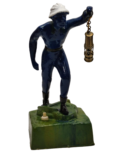 1970 METAL DÖKÜM ZONGULDAK ELİNDE LAMBA TUTAN MADENCİ ELEKTİRİKLİ ANAHTARLI GECE LAMBASI 