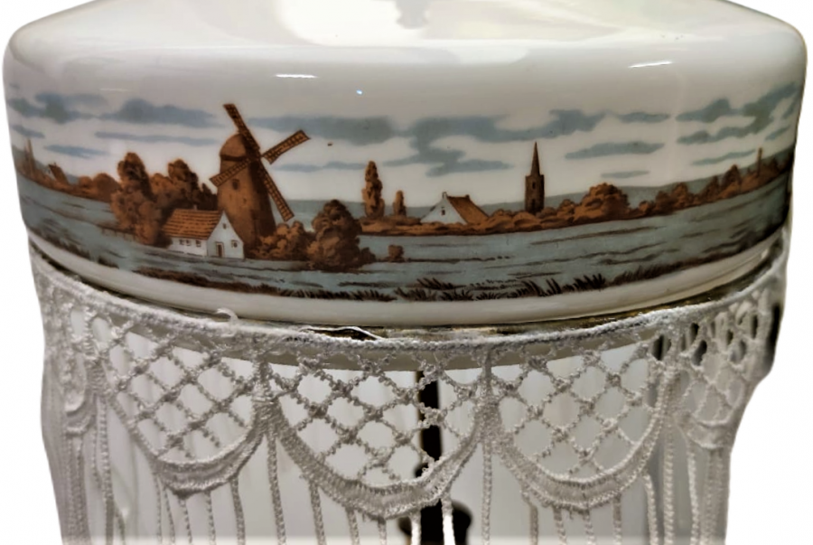 BEZAZ OPALİN ÜZERİ EL BOYOMA VE PİRİNC MALZEMELERLE BİRLEŞTİRİLMİŞ FRANSIZ  LAMBADER