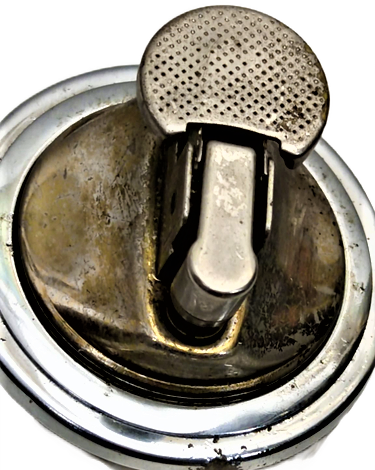 LATARNALI MÜZİKLİ METAL KURMALI MASA CAKMAK TAŞLI VE GAZ 