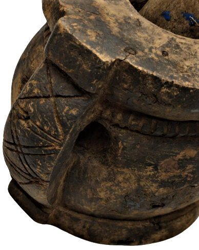 OSMANLI DÖNEMİ ŞİMŞİR AĞACINDAN YAPILMIŞ KENARLAR TUTMA YERİ İŞLEMELİ TAŞ ELİYLE BİRLİKTE AHŞAP DİBEK