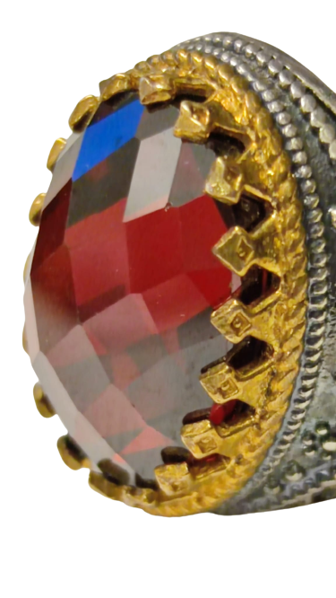 1980 ÖZEL TASARIM USTA EL İŞİ GÜMÜŞ NAR KIRMIZI KÖŞELİ KESME DOGAL TAŞ ALTIN KAPLAMA PARCALAR MIHLAMALI YÜZÜK