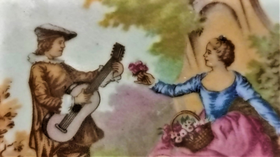 KUTAHYA PORSELEN PİRINC TACLI DUVAR TABAGI  FRAGONARD  İMZALI PRENSESE SERENAT YAPAN PRENS RESİMLİ