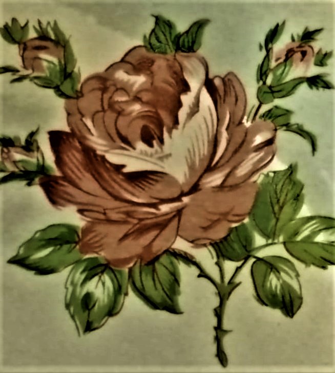 1970 ECZACIBAŞI TABAK SOGUK DAMGALI KENARLAR ALTIN EL CEKME İCERSİ ÜC BUYUK ÜC KÜCÜK KIRMIZI GÜL MAVİ ZEMİN ÜZERİ