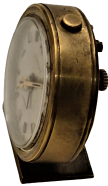 1930 EUROPA  2 JEWELS KURMALI SAAT MEKANİK PİRİNC UFAK BOYDA CALARLI BAŞUCU SAATİ SORUNSUZDUR