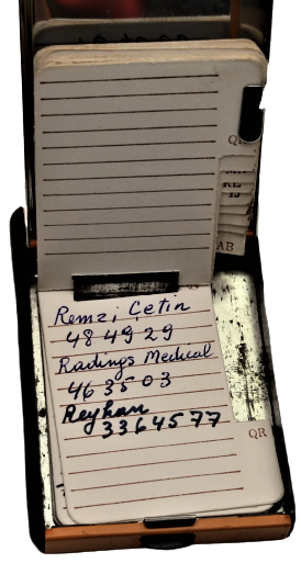 1960 METAL REHBER MEKANİK UFAK CEP İÇİN TELEFON FİHRİST YAN KOLU İSTENİLEN HARFİN ÜZERİNE CEKEREK KİŞİYİ BULMA ÖZELLİKLİ