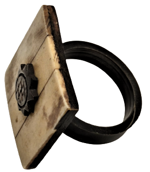 1970 ÖZEL TASARIM KEMİK VE GÜL AGACINDAN EL İŞCİLİK  6 ADET BİLEZİKLİ PECETE SUNUM SERVİS TAKIMI