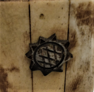 1970 ÖZEL TASARIM KEMİK VE GÜL AGACINDAN EL İŞCİLİK  6 ADET BİLEZİKLİ PECETE SUNUM SERVİS TAKIMI