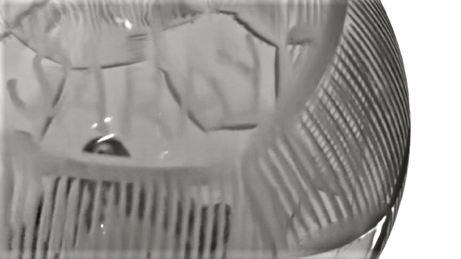 1960 GALATASARAY  YAZILI UFLEME EL İŞCİLİKLİ KESME KIRISTAL  AYAKLI  KAPAKLI SURAHİ