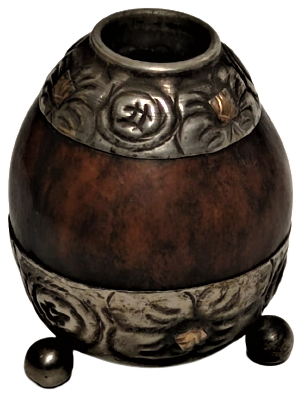 AUSTRIA  ARGENTİNA  TÜTÜN KUTUSU GÜMÜŞ BAKIR PERCİNLERLE  VE GÜL AGACINA TUTTURULMUŞ 