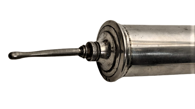 1920 AURAL SYRİNGE BUYUK BOY MEKANİK ELLE KULLANILAN  KROM METAL ÜC PARMAK ENJEKTOR KULAK YIKAMA İÇİN KULLANILAN 