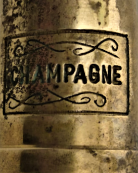 1940 CHAMPAGNE PİRİNC ŞİŞE KAPAK VE MANTAR ACACAGI TİRBUŞON ŞİŞE FORMUNDA TASARLANMIŞ