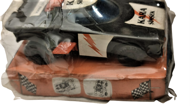 1970 TÜRK MALI YERLİ ÜRETİM GÜLEN TOYS SÜPER KARA ŞİMŞEK SİYAH PLASTİK YARIŞ ARABASI OYUNCAK AMBALAJINDA