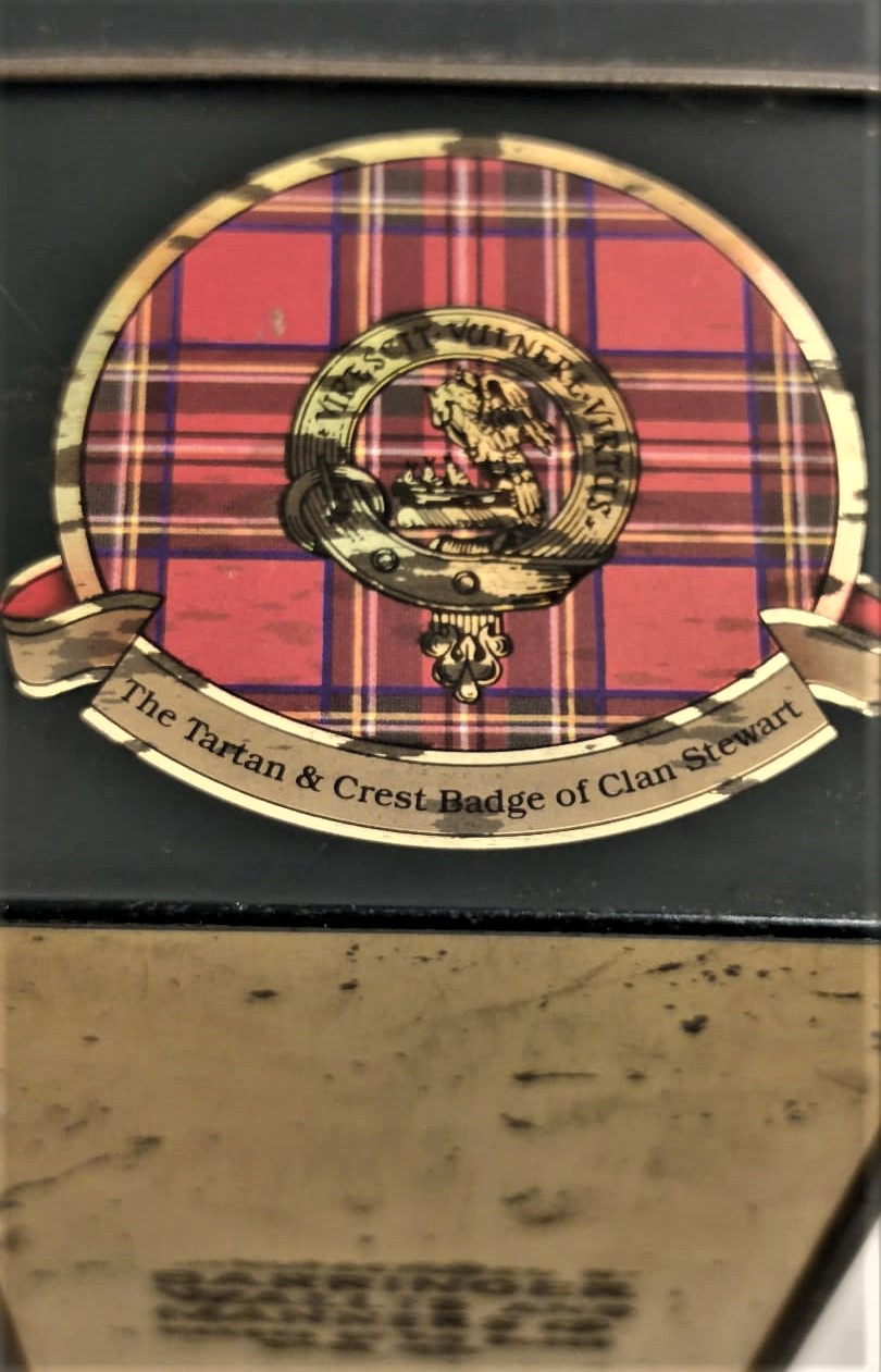 1950 GLENFİDDİCH PURE MALT  SCOTCH WHİSKY TENEKE KAPAKLI 750 ML ETRAFI RESİMLİ İÇERSİ BOŞ KUTU 