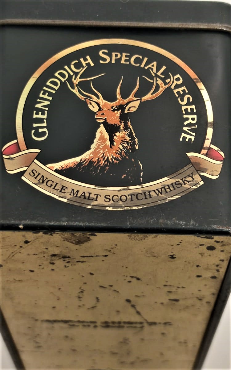 1950 GLENFİDDİCH PURE MALT  SCOTCH WHİSKY TENEKE KAPAKLI 750 ML ETRAFI RESİMLİ İÇERSİ BOŞ KUTU 