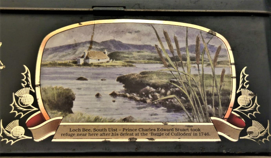 1950 GLENFİDDİCH PURE MALT  SCOTCH WHİSKY TENEKE KAPAKLI 750 ML ETRAFI RESİMLİ İÇERSİ BOŞ KUTU 