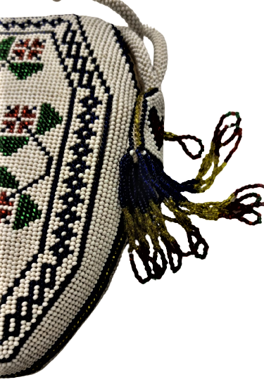 HAPISHANE KADER MAHKUMLARININ YAPTIGI BONCUK TAMAMI EL İŞİ BUYUK BOYDA KULPLU SAPLI BAYAN CANTASI 