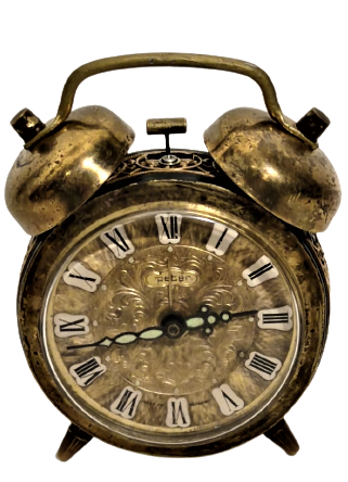 1960 GERMANY PETER SAAT YANLAR DANTELLİ MEKANİK KURMALI ÜSTTEN CİFT VURMALI KAMPANA ZİLLİ AYAKLI YUVARLAK KADRAN  MASA SAATİ