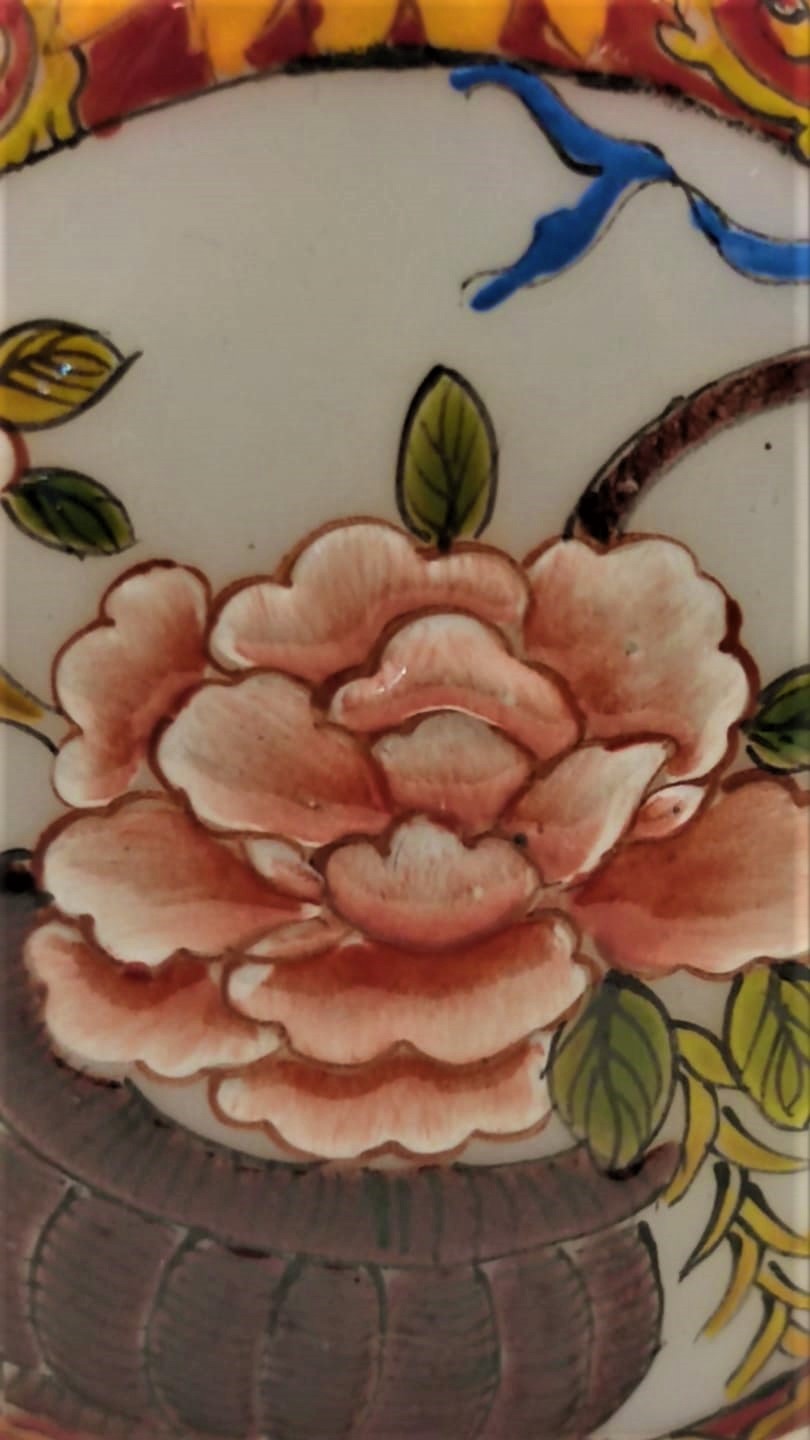  OPALİN ÜZERİ EL İŞLEME HER TARAFI  MİNELİ ÜZERİ  KOMPLE RESİM CERCEVEDE GÜL VAZODA GÜL TEMALI KAPAKLI PARFUM ŞİŞESİ