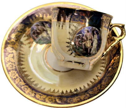 1960 ROYAL PORSELEN CİFT TIRYAKİ TÜRK TİPİ KAHVE FİNCANI DÖRT PARCA ÜZERİ RESİMLİ EL ALTIN CEKME İŞLEMELİ