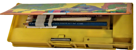 1980 3DOORS KALEM KUTUSU ÜC KAPAKLI TAM TAKIM  NİNJA KAPLUMBAGA RESİMLİ İCERSİ EKSİKSİZ DOLU  