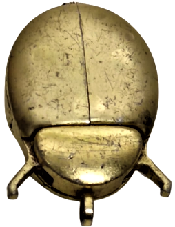 LUGERNE UGUR BÖCEGİ MEKANİK KURMALI KOLYE SAAT UGUR BÖCEGİNİN KANATLARI ACILARAK SAATE BAKILMAKTA