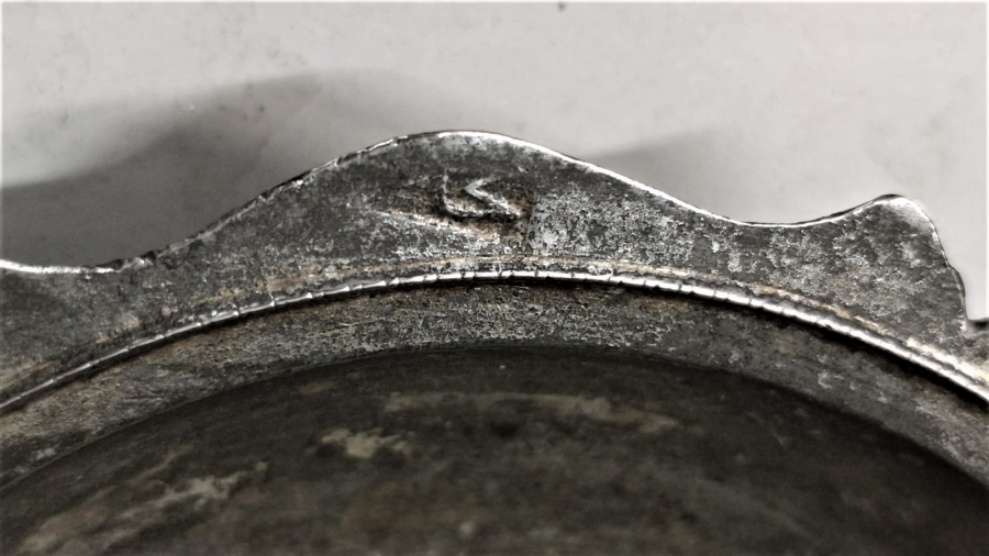 OSMANLI TEKKE İŞİ HACI BEKTAŞİ VELİ 1820 DAMGALI BRONZ KAPAKLI UFAK İFTARİYELİK İKRAMLIK SUNUMLUK KAPAKLI SAHAN UZERİ YAZILI 