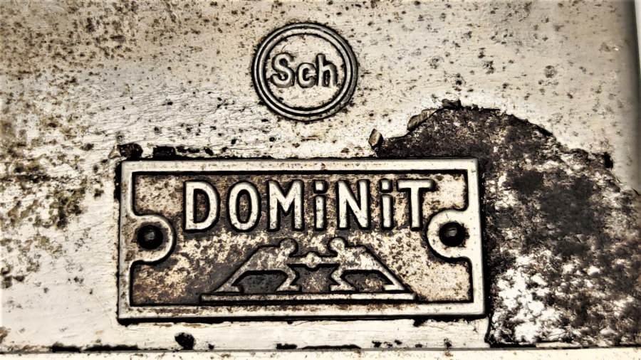 1920 SCH DOMİNİT METAL TAŞINABİLİR BATARYA İLE CALIŞAN MADENCİ LAMBASI TAŞIMA KULPLU VE KEMER TAKMA APARATLI